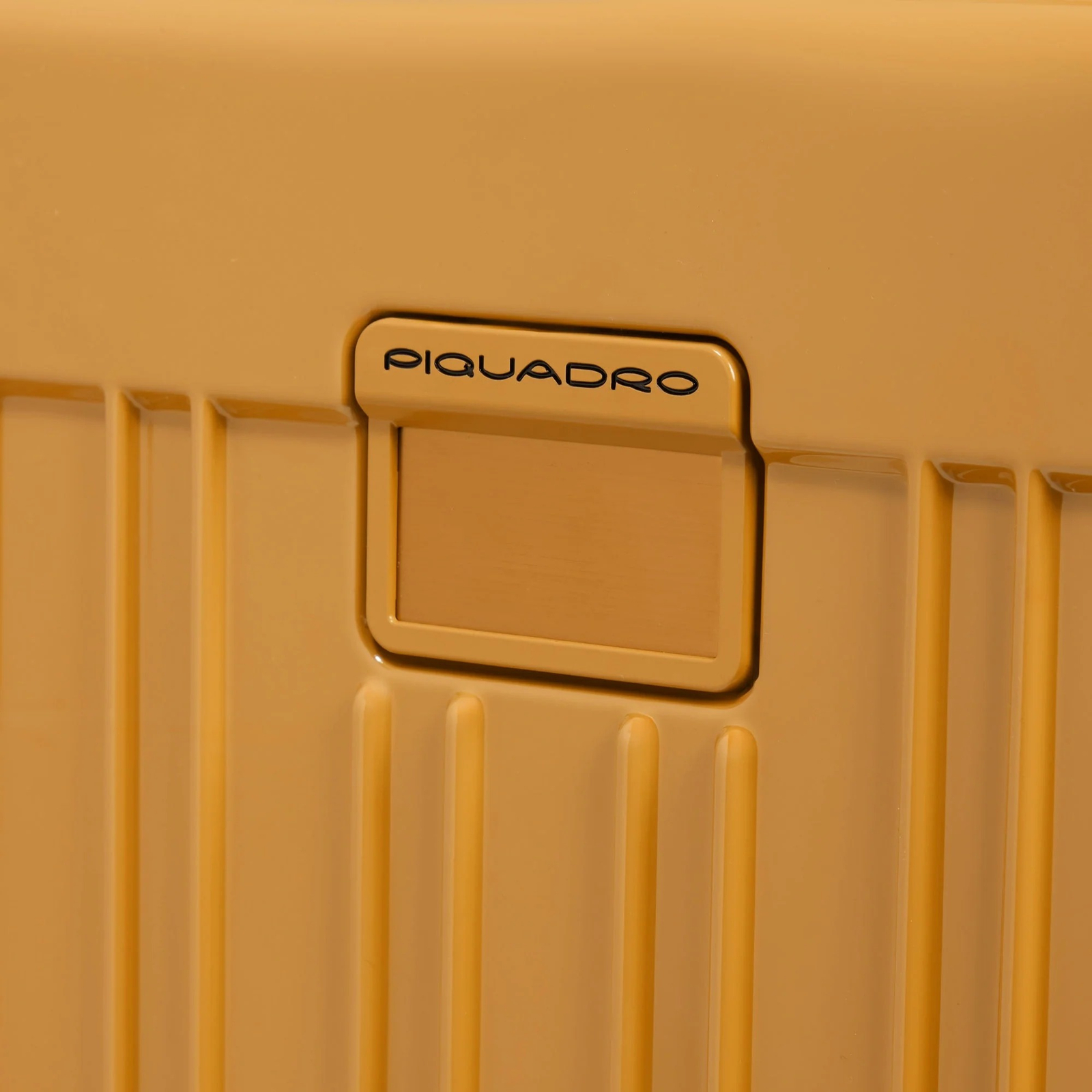 Чемодан ручная кладь Piquadro POP BV4425POP/Giallo Fluo