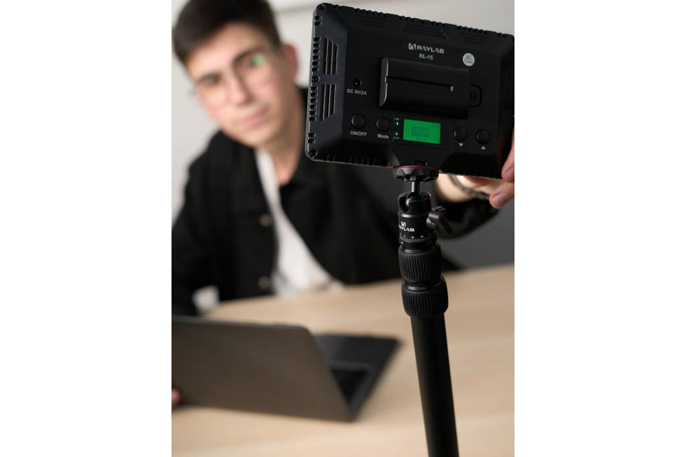 Стойка Raylab RL-DMS45 со струбциной для крепления оборудования к столу