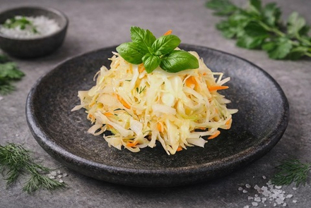 Салат из свежей капусты