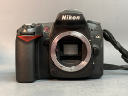 Nikon D90 Body 5.995 Кадров