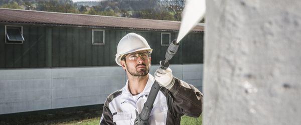 Профессиональная чистка оштукатуренных фасадов