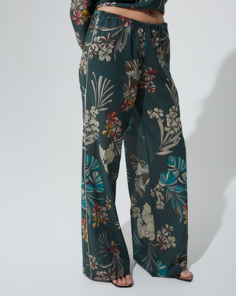Комплект: рубашка и брюки с кантом из хлопка Макс Мара цветы зеленый