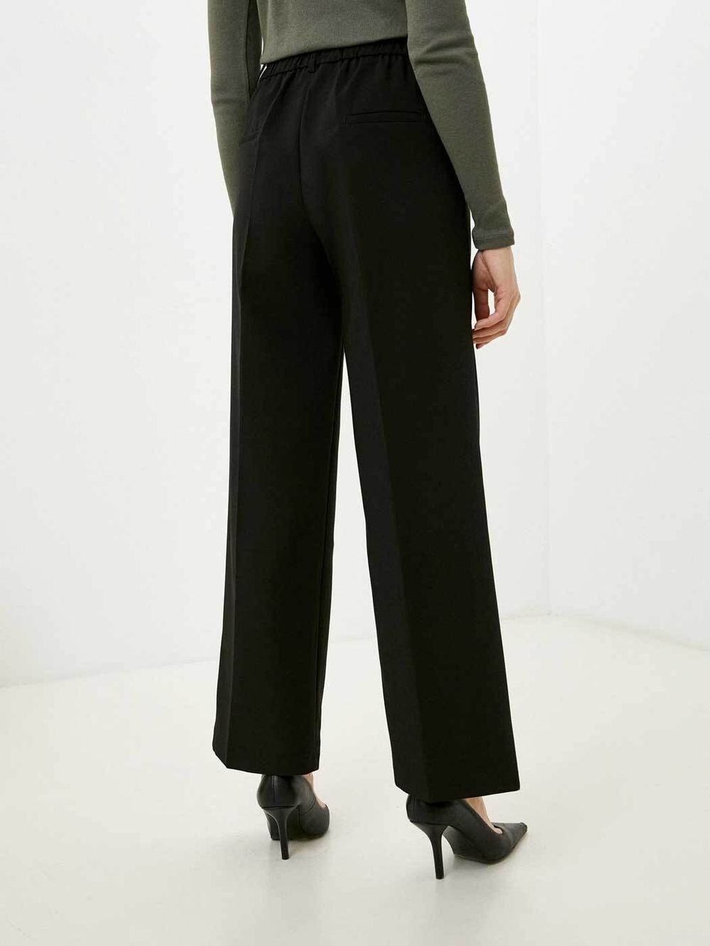 Брюки прямые классические