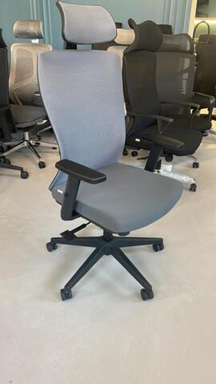 Офисное Кресло на колесах ARTZ-BS3069A-Grey