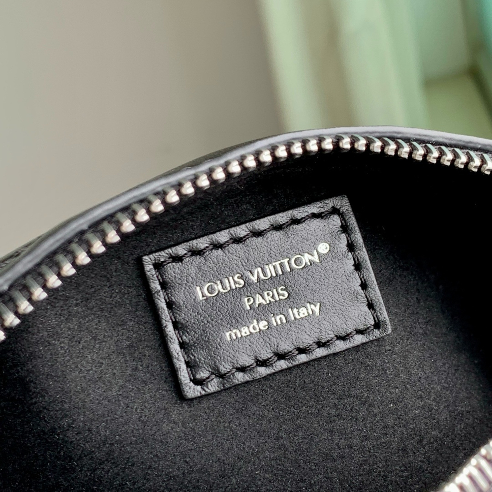 Louis Vuitton Pochette Vibe