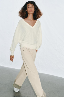 ZARA ВЯЗАНЫЙ ДЖЕМПЕР С V-ОБРАЗНЫМ ВЫРЕЗОМ, БЕЛЫЙ