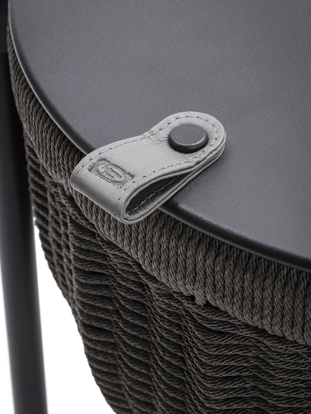 Стол Poltrona Frau Cestlavie Outdoor