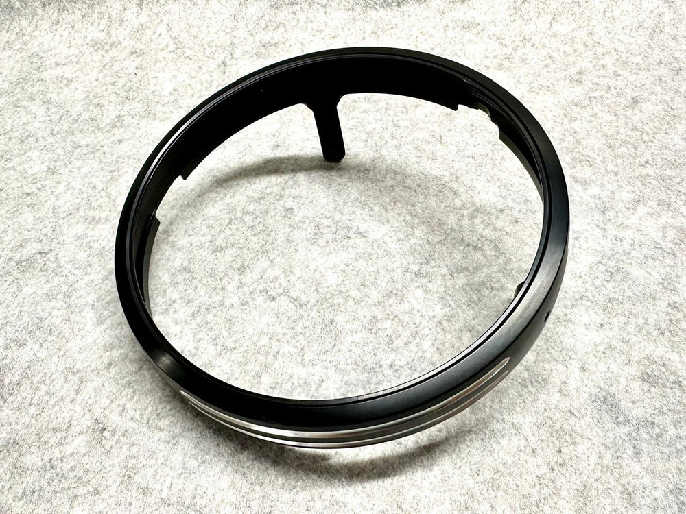 TRIUMPH Накладка на фару A9830124