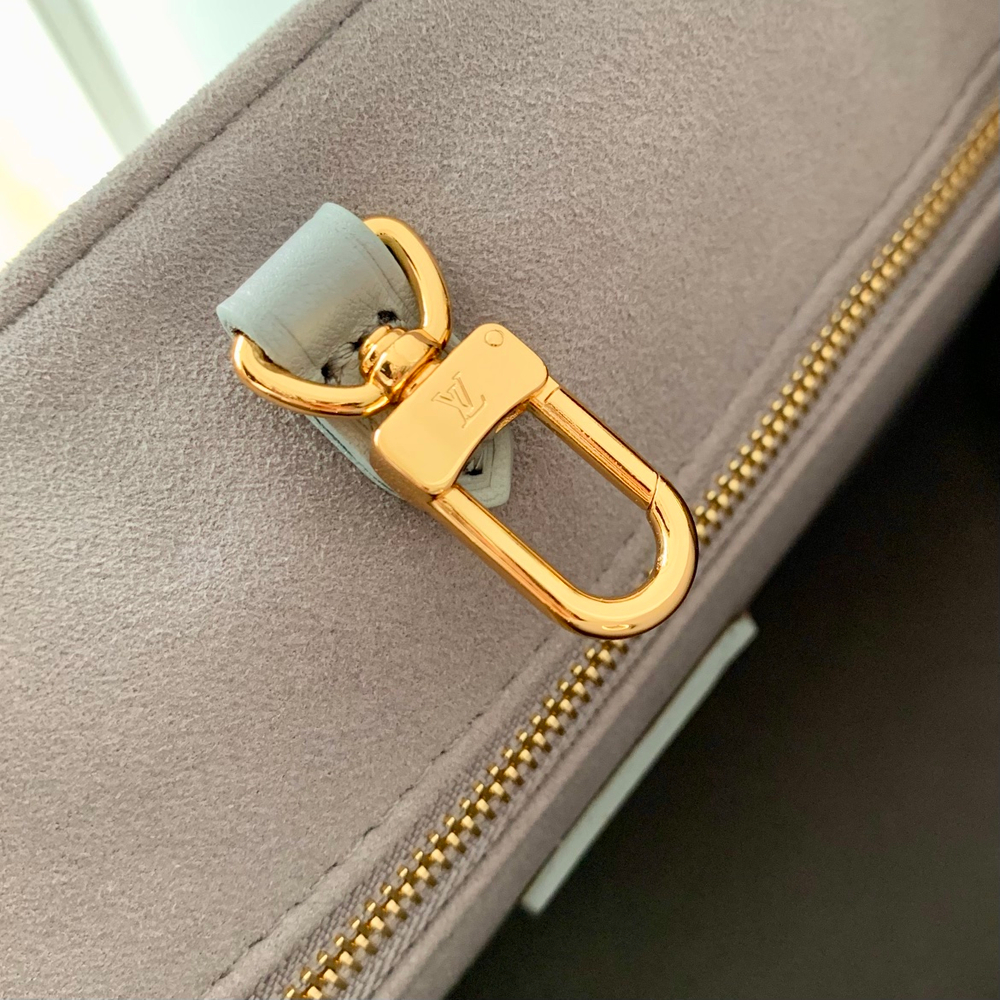 Louis Vuitton OnTheGo PM