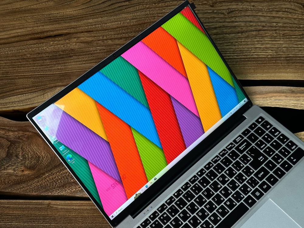 16" Ноутбук HIPER Workbook XU160 (2560x1600, Intel Celeron N5095, RAM 12ГБ,SSD 256ГБ, Intel UHD Graphics , Win 10Pro)