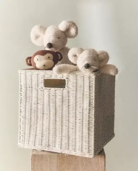 ZARA HOME ПЛЕТЕНАЯ КОРЗИНА ДЛЯ ХРАНЕНИЯ ДЕТСКИХ ИГРУШЕК, ЖЕЛТОВАТО-БЕЛЫЙ