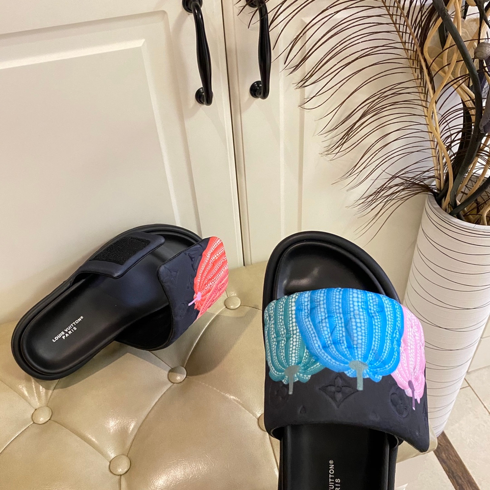 Louis Vuitton Pool Pillow Flat Comfort Mule