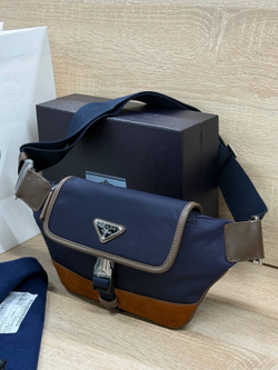 Поясная-нагрудная сумка Prada