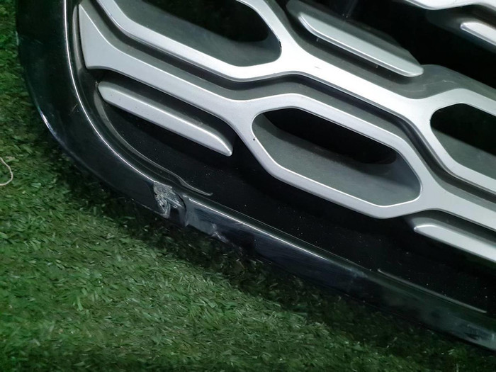 Решетка радиатора Land-Rover Discovery Sport (2019-н.в.)