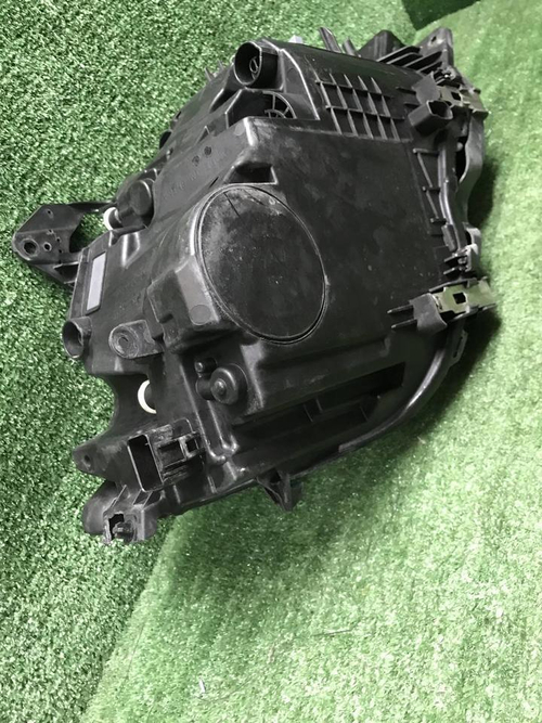 Фара левая Volvo XC60 2 (2017-2021) LED