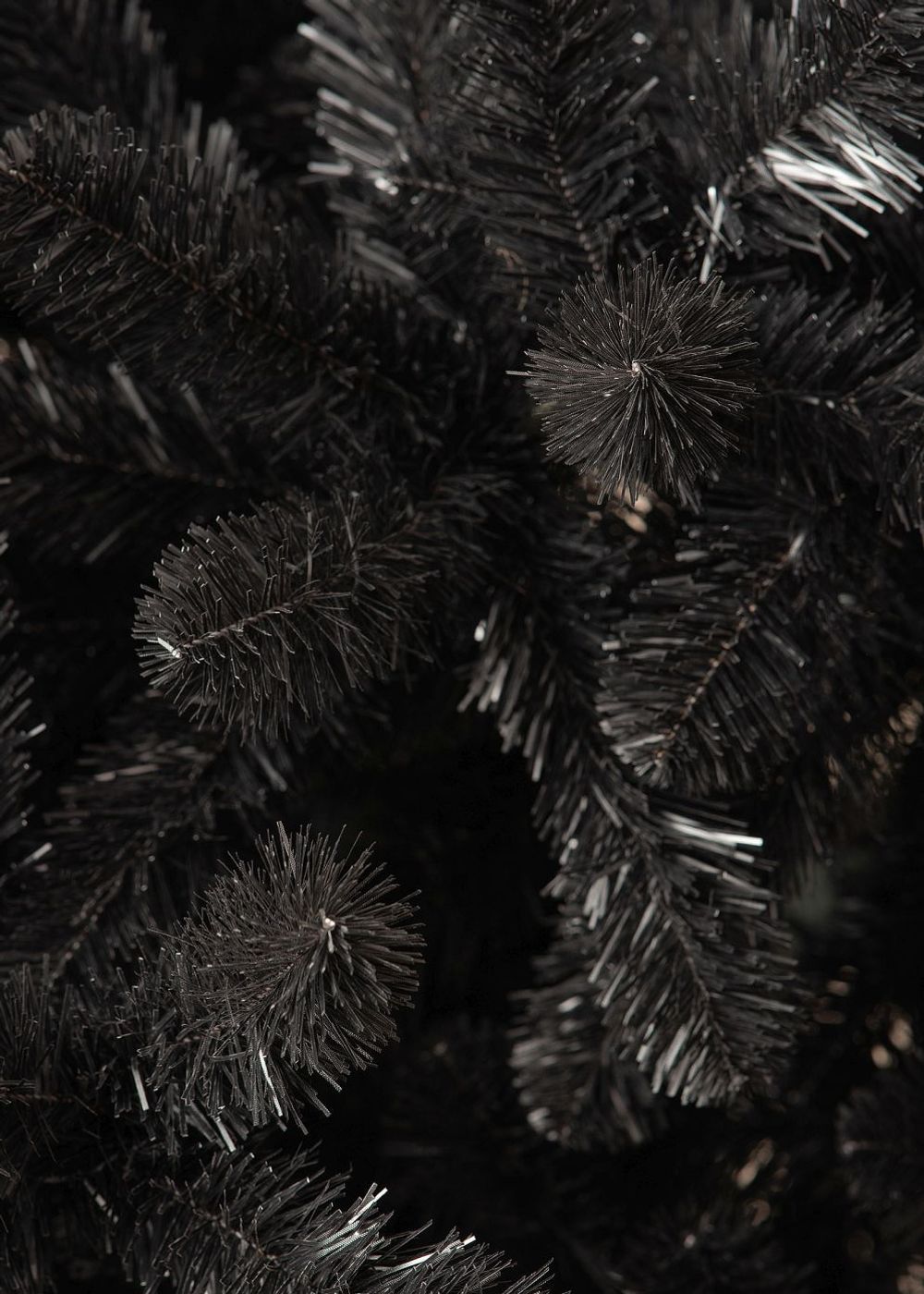 Искусственная черная елка «Чёрная жемчужина» (пвх) от 1,2 м до 3 м