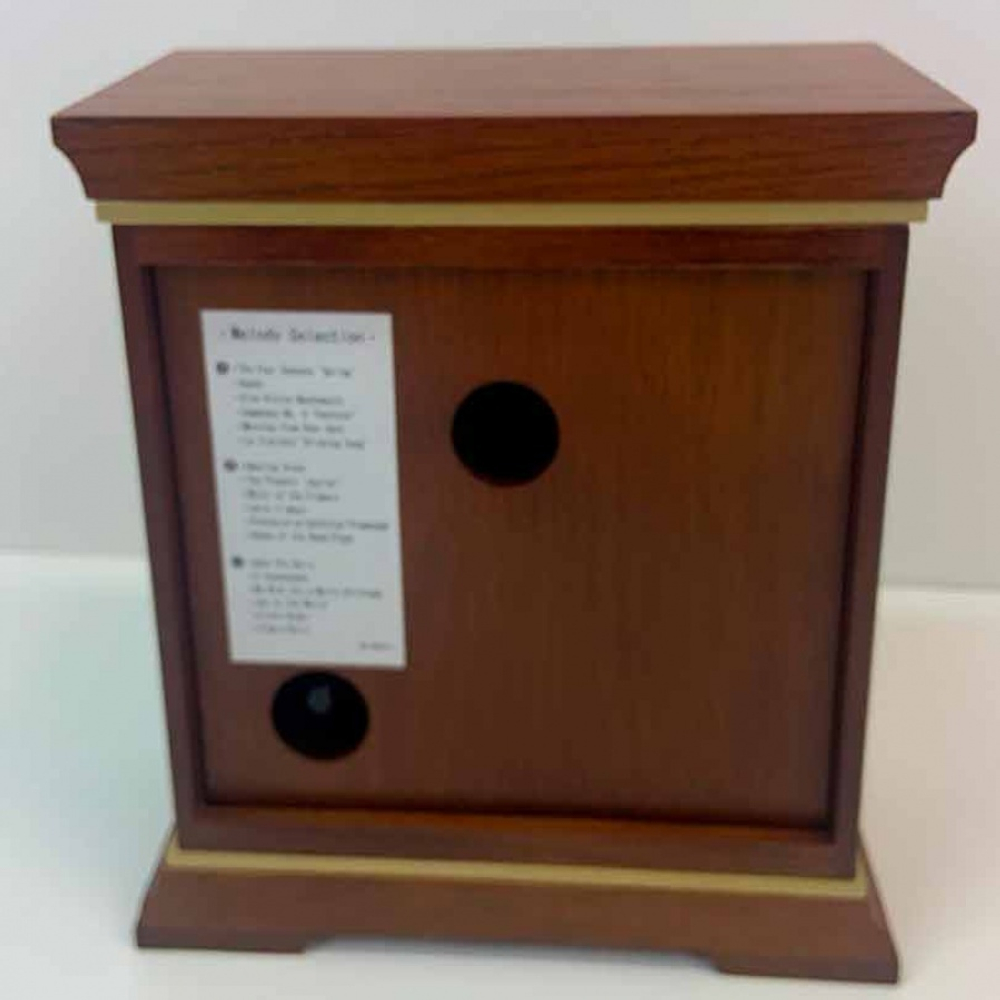 Настольные часы Seiko QXW249B