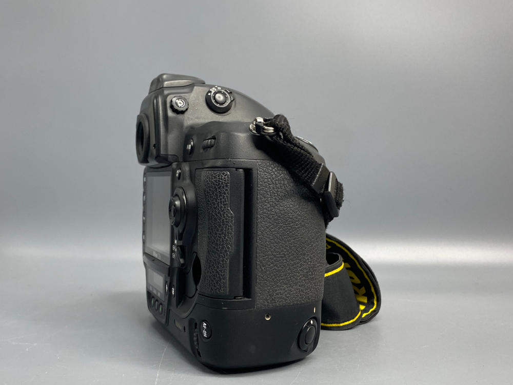 Nikon D3s 63.000 кадров