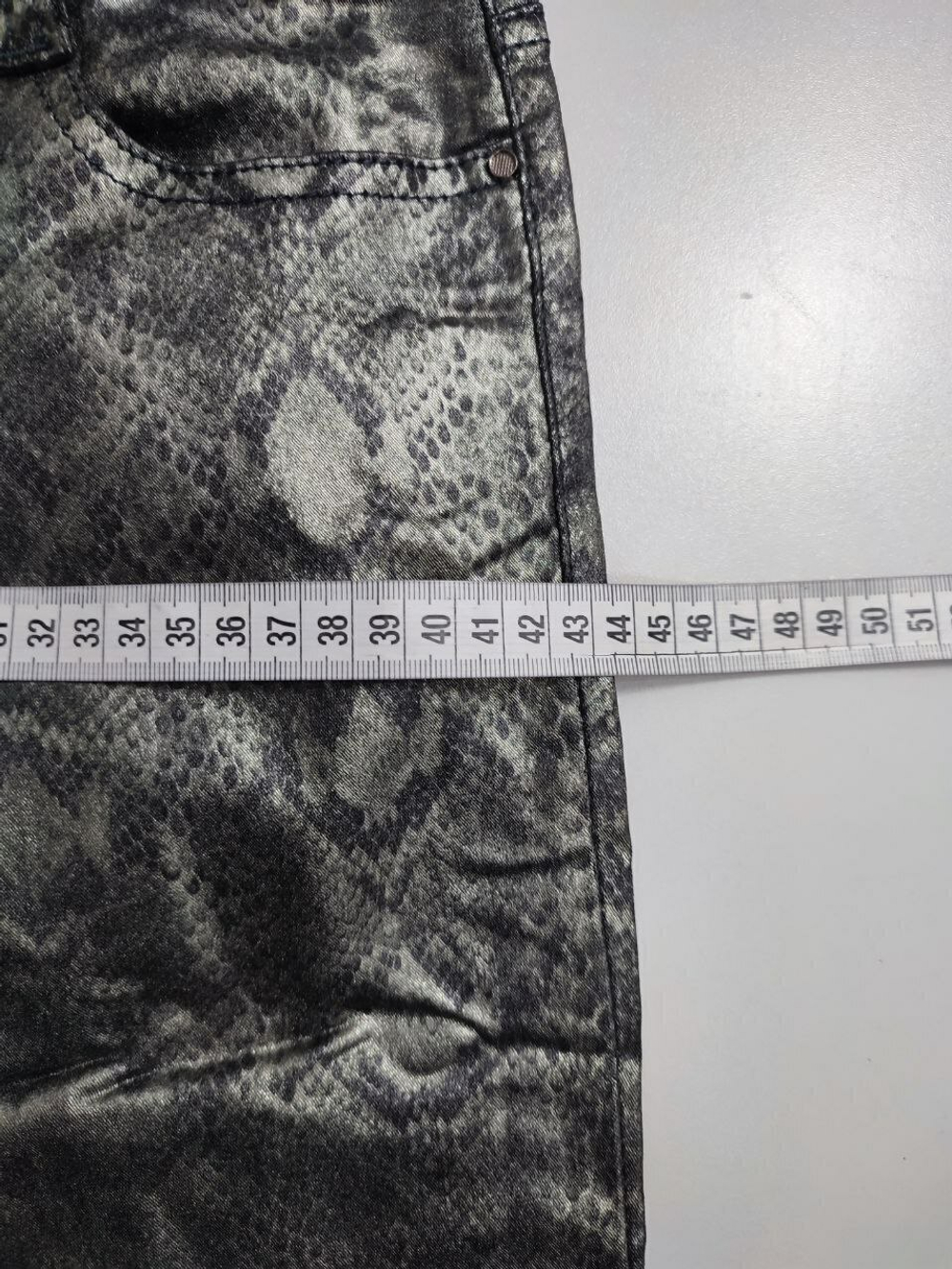 Брюки с принтом 44 размер