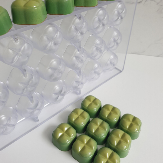 121 | Форма для шоколадных конфет (275*135 мм)