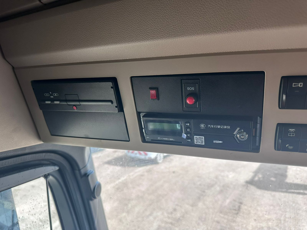 Mercedes-Benz ACTROS 4x2 Седельный тягач 1848 (Дизельный, 12,8 л, 476 л.с., АТ)