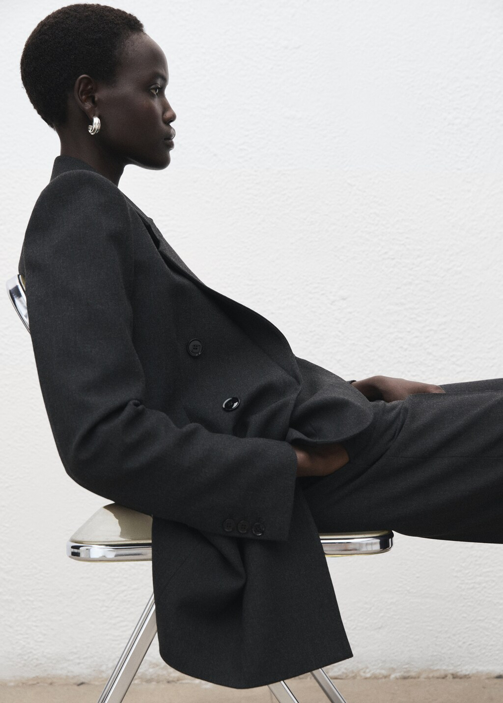 Двубортный костюмный пиджак