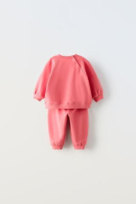 ZARA КОМПЛЕКТ ИЗ ТОЛСТОВКИ И БРЮК, РОЗОВАТЫЙ