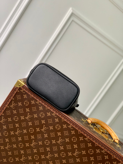 Louis Vuitton Lock and Walk
