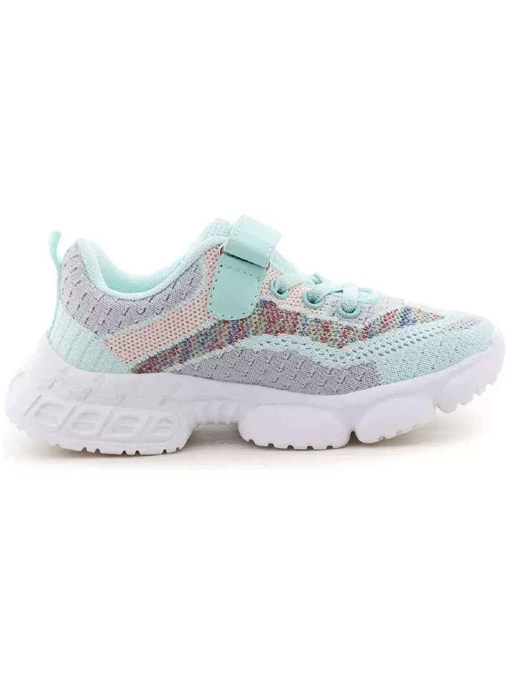 Кроссовки детские новинка.