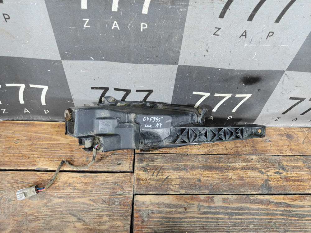 ПТФ передняя левая Lexus NX 1 14-17 Б/У Оригинал 8122078010