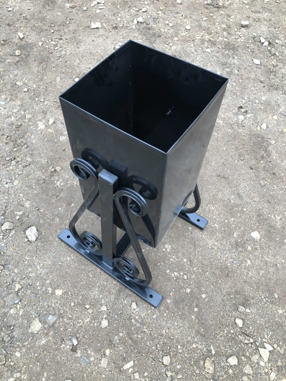 Урна "Кованая-2"