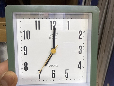 Будильник EC-205