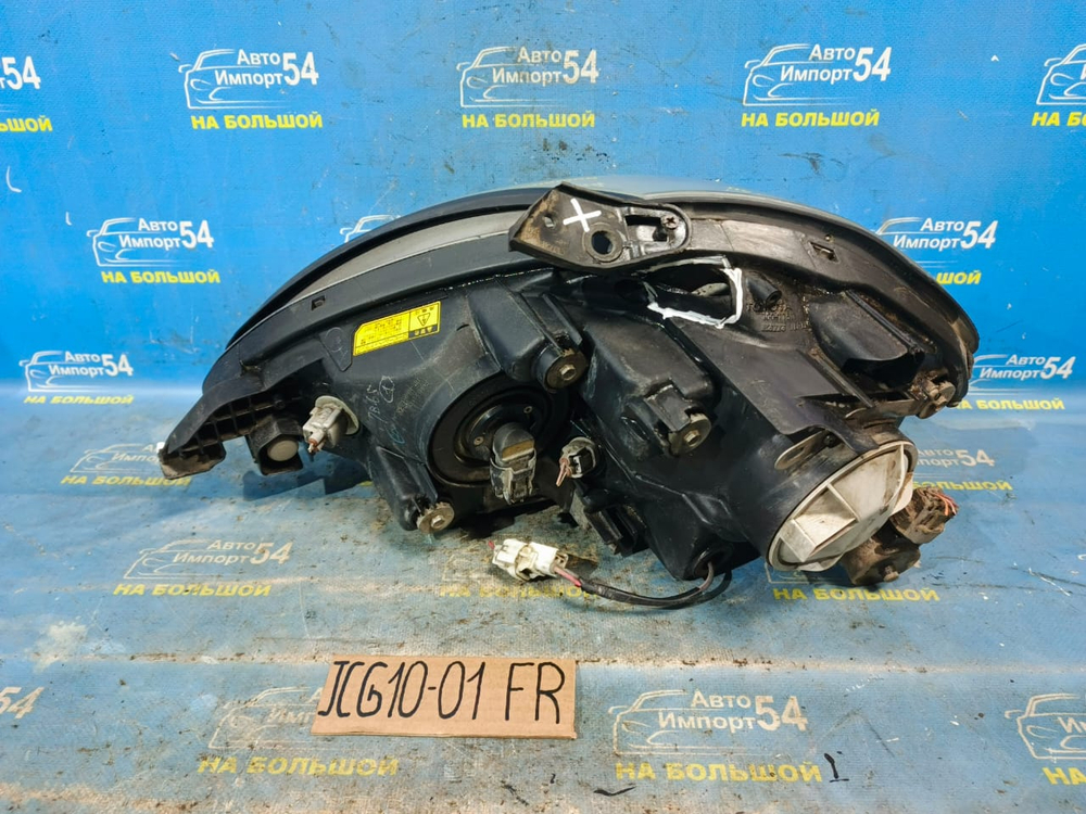 Фара передняя правая TOYOTA BREVIS 2002