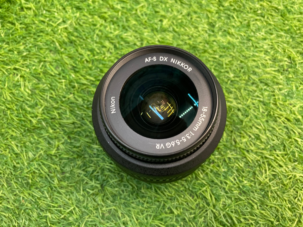Nikon D3100 kit 18-55mm 3.5-5.6G VR 1.700 кадров