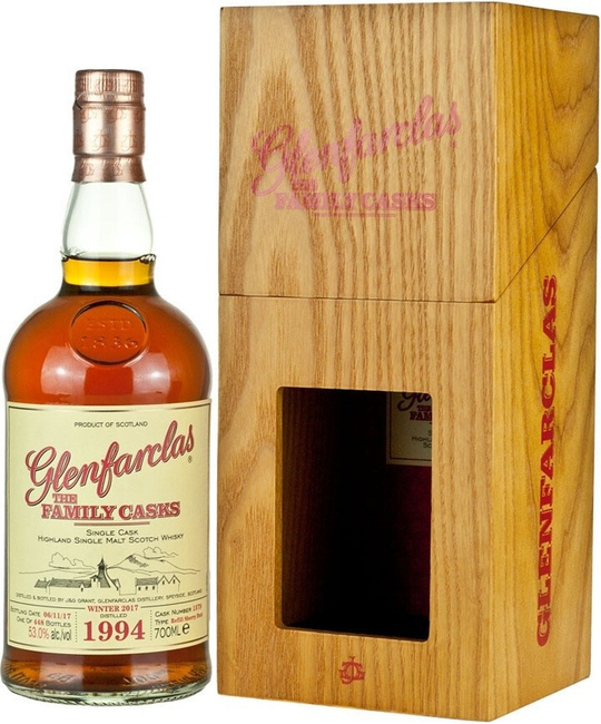 Виски Glenfarclas 1994 Family Casks in gift box, 0.7 л.
