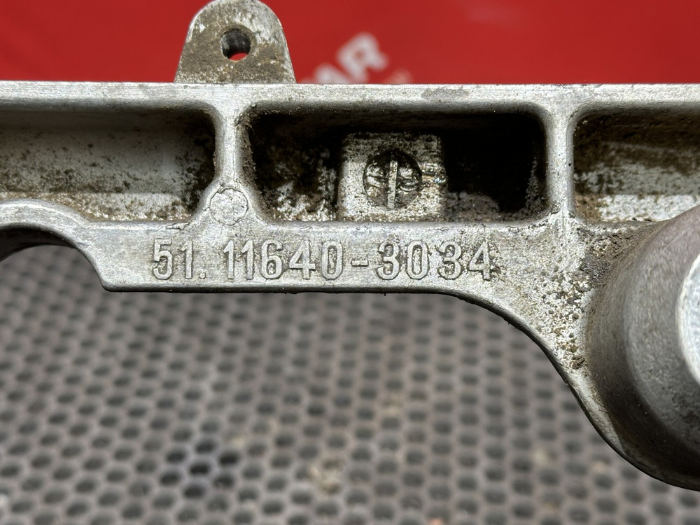 Кронштейн блока управления ДВС