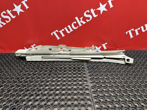 Корпус бокового плафона левый