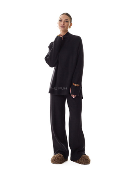 Черный трикотажный костюм с брюками