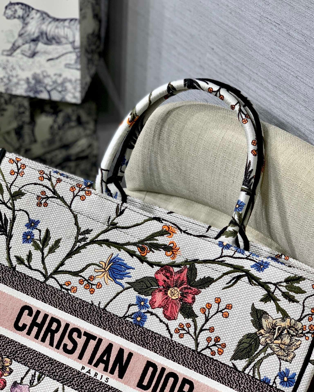 Christian Dior Book Tote 42 cm