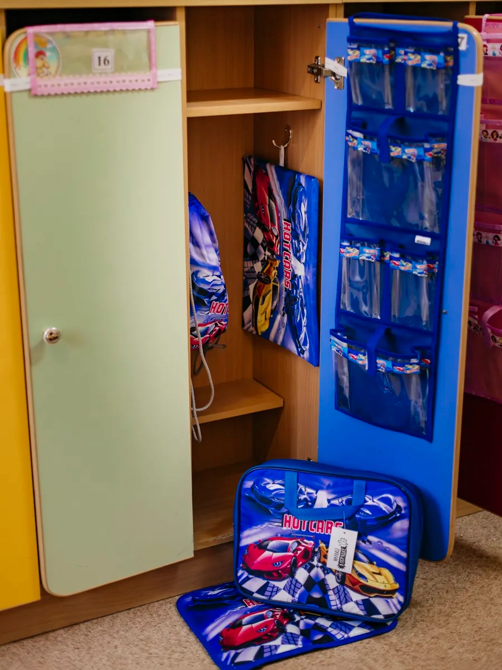 Кармашки в шкафчик для детского сада