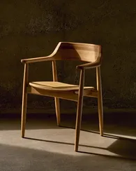 Стул Fondes из массива дуба, светлый