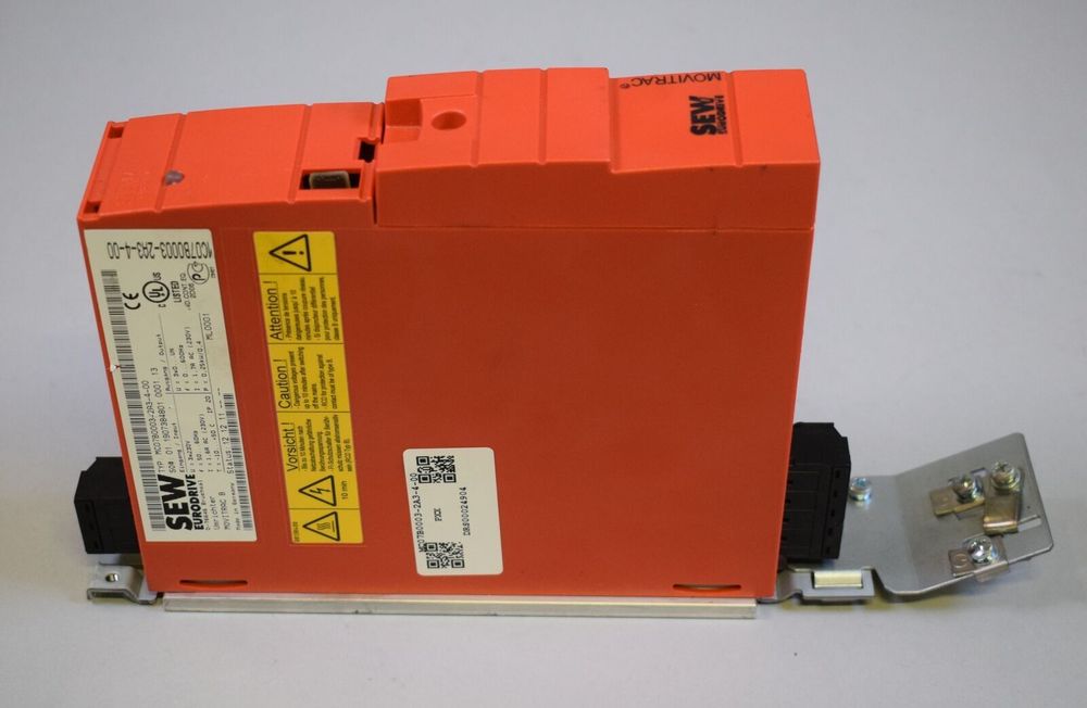 Инвертор частоты SEW EURODRIVE MC07B0003-2A3-4-00