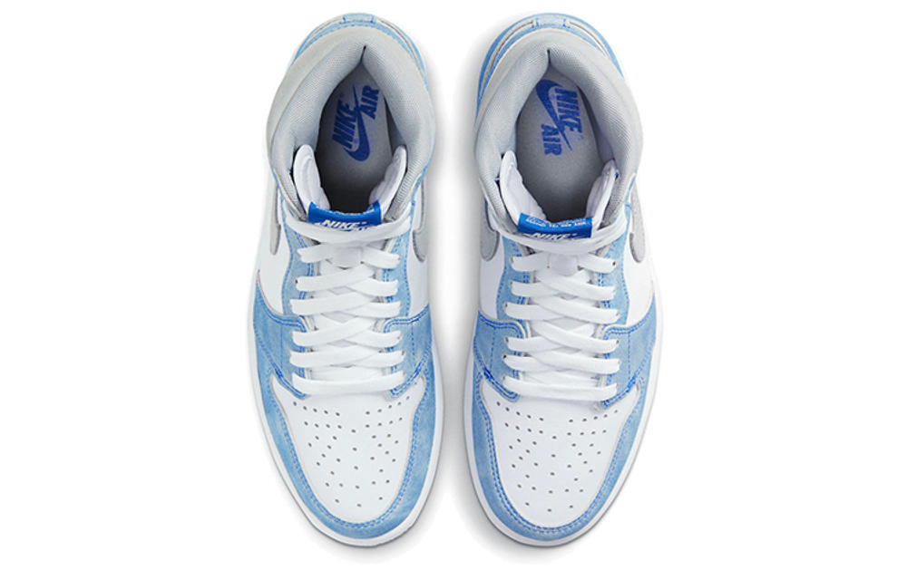 Air Jordan 1 Retro High Og 'Hyper Royal Light Smoke Grey'
