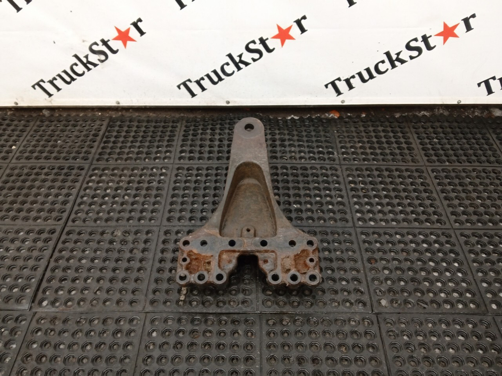 Кронштейн полурессоры задний