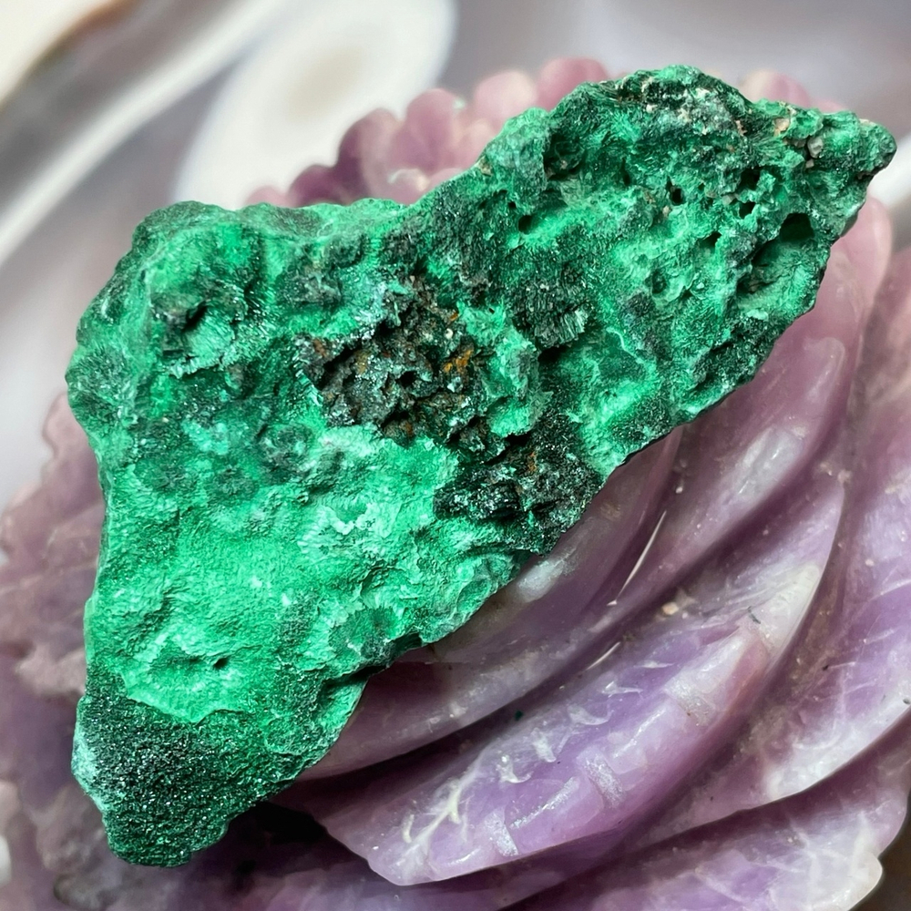 41051 Малахит необработанный 67мм  (Заряжено на Удачу)