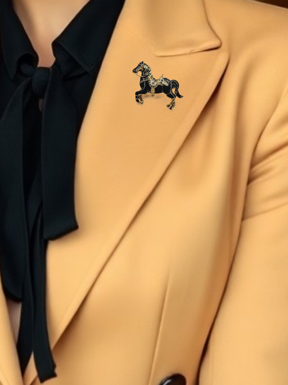 Брошка "Чёрная вороная лошадь". Символ года. Женская бижутерия, металл, чёрный цвет.