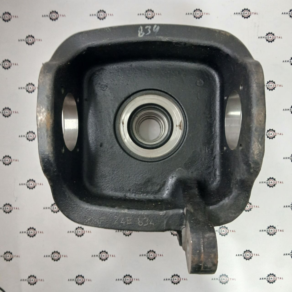 Поворотный кулак (цапфа, правый) | 448/42703, 448/20405, 448/42701 | JCB