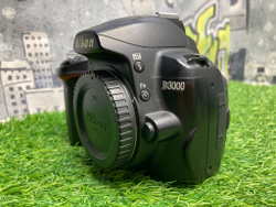 Nikon D3000 (93.000 кадров)