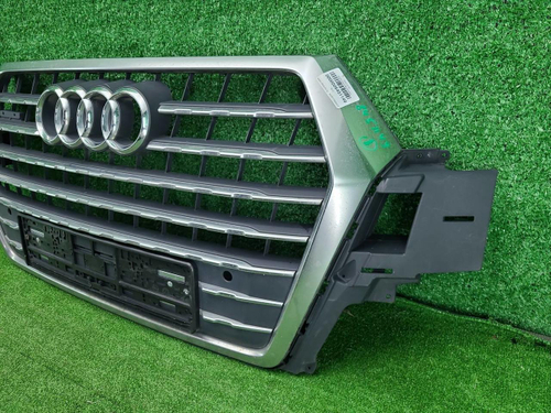Решетка радиатора Audi Q7 2 4M (2015-2019)