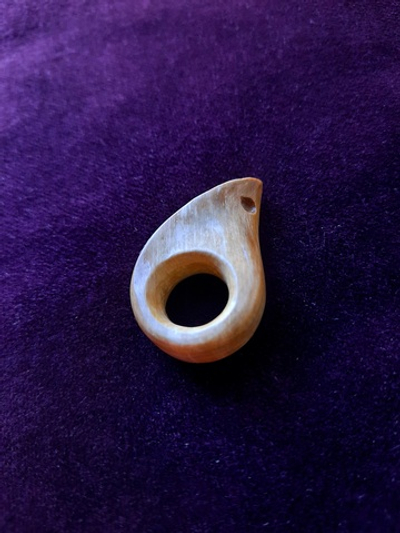 Подвеска N1, бивень мамонта